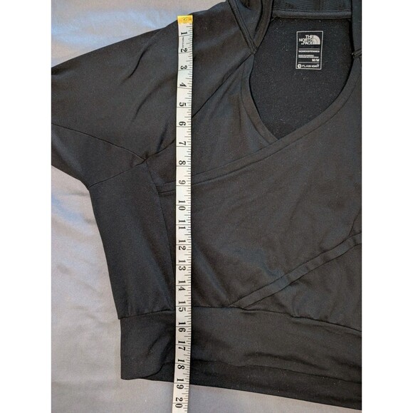 The North Face Hoodie Women's Medium Black Flashdry Athletic Gym Workout Cute - Picture 7 of 11